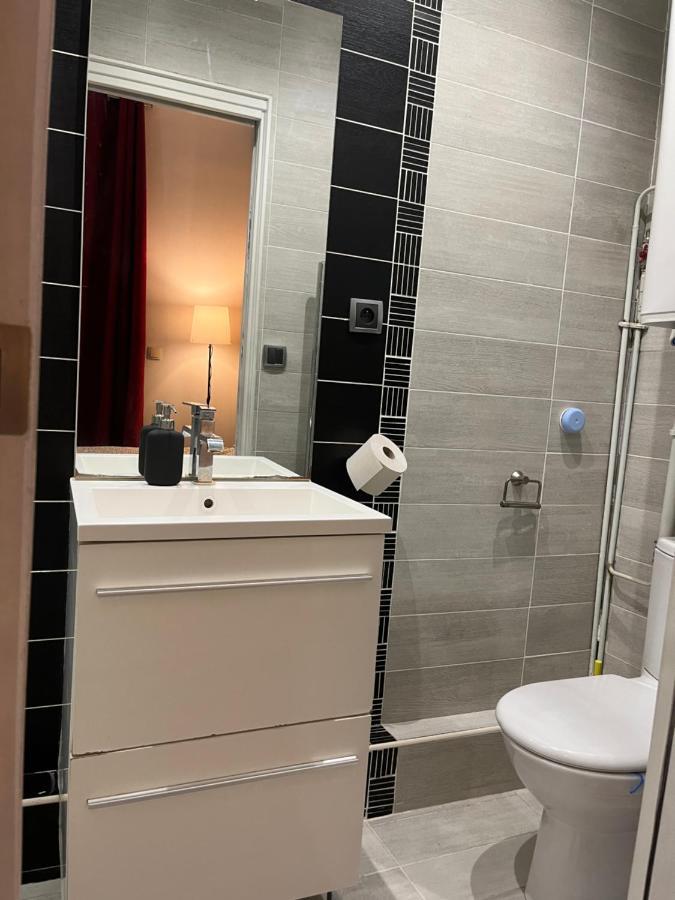 Dream Dwell Paris-Chic Flat In The Heart Of Marais Near Pompidou Centre Apartman Kültér fotó